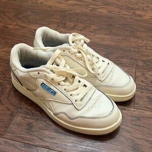 Reebok Sneakers
